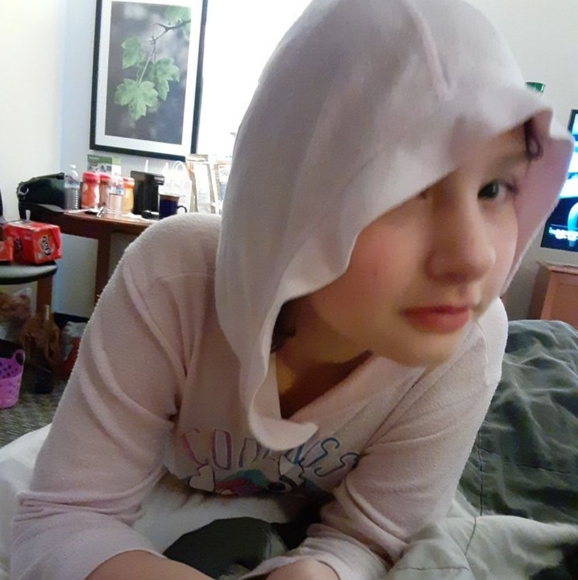 Meet your Posher, Shannon - Picture 3 of 5